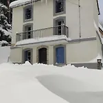 Cocon Familial Avec Jardin, Centre Du Village * Formiguères